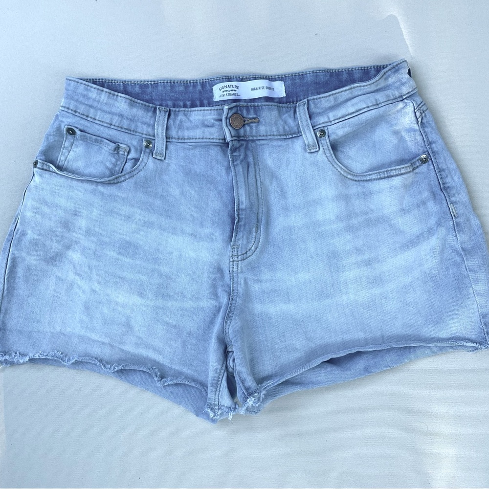 Levi Strauss high rise denim shorts. Size 12
